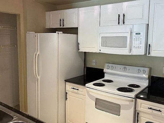 3rd image of 780 S Sapodilla Ave APT 205