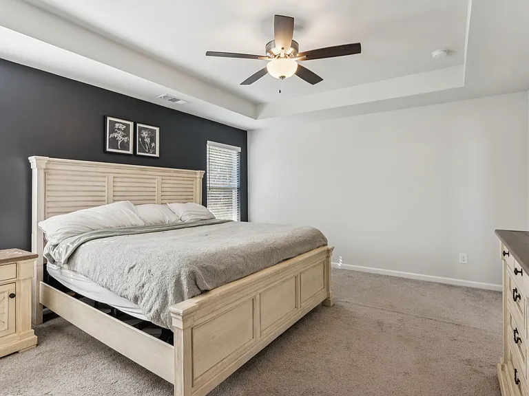 566 Skye Dr — Photo 10