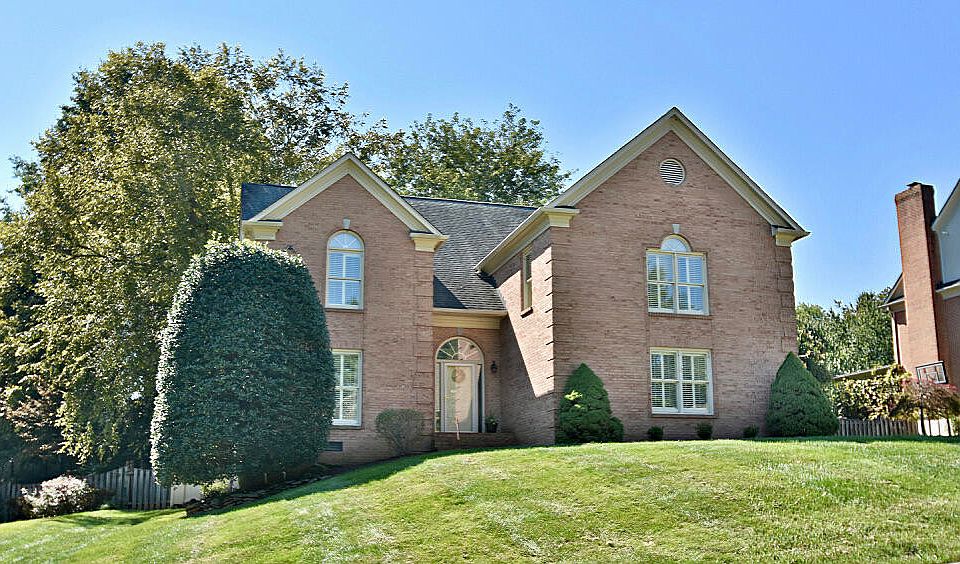 1st image of 729 Sedgley Dr