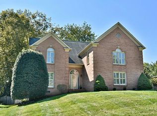 729 Sedgley Dr, Knoxville, TN 37922