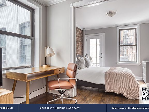 5th image of 118 Christopher St APT 5