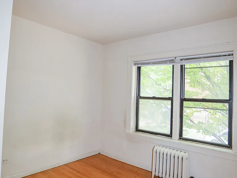 2956 N Seeley Ave #2 — Photo 8