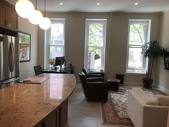 4th image of 965 Lexington Ave APT 3