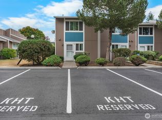 10521 SE 252nd St APT P1, Kent, WA 98030