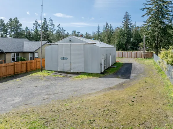 35270 Bayside Gardens Rd, Nehalem, OR 97131