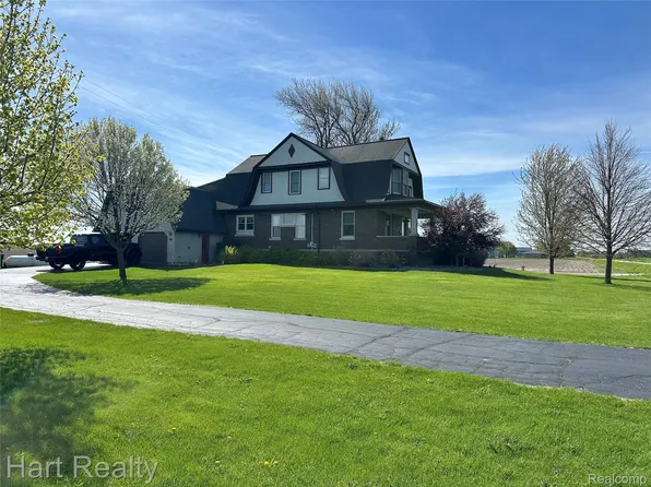 1083 S Van Buren Rd, Reese, MI 48757