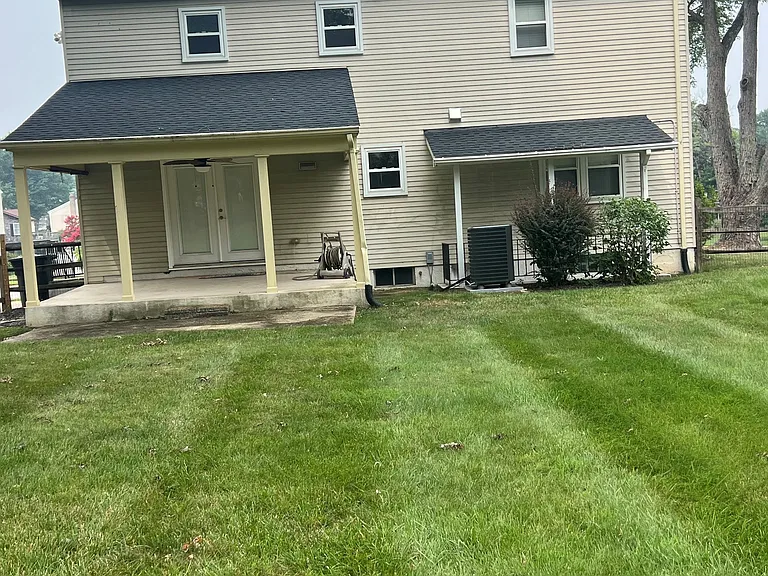 1305 Pleasant Valley Dr — Photo 34