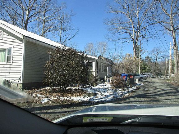 3rd image of 229 Pine Lane