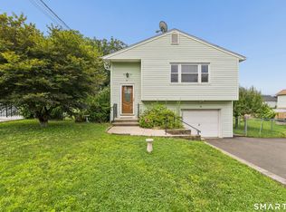 10 Purcell Dr, Danbury, CT 06810