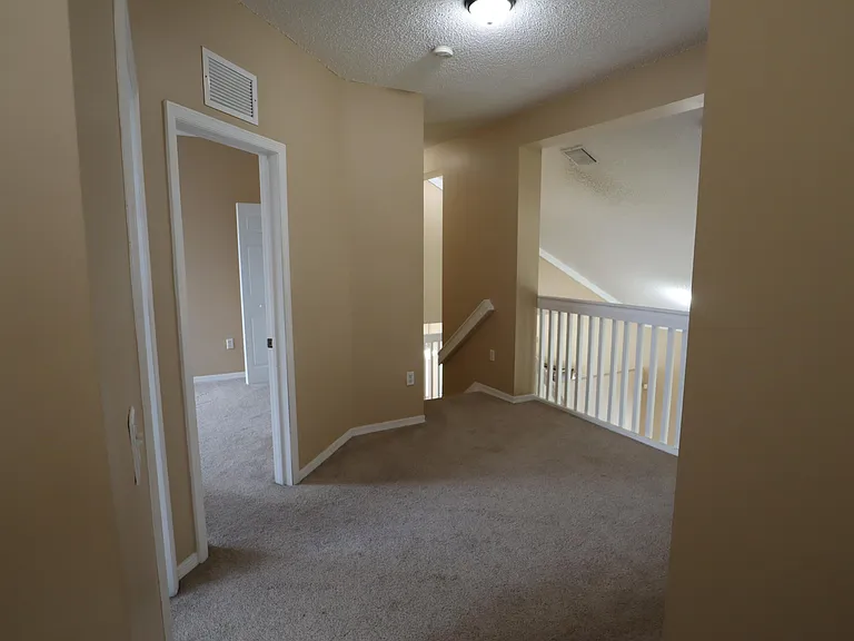 2202 SE 17th Ave — Photo 25