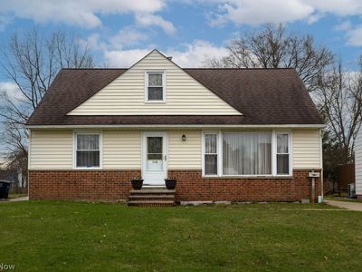 5372 Huron Rd, Lyndhurst, OH, 44124