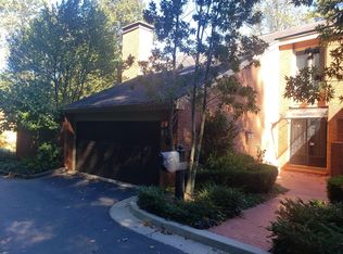 27 Willow Gln NE, Atlanta, GA 30342