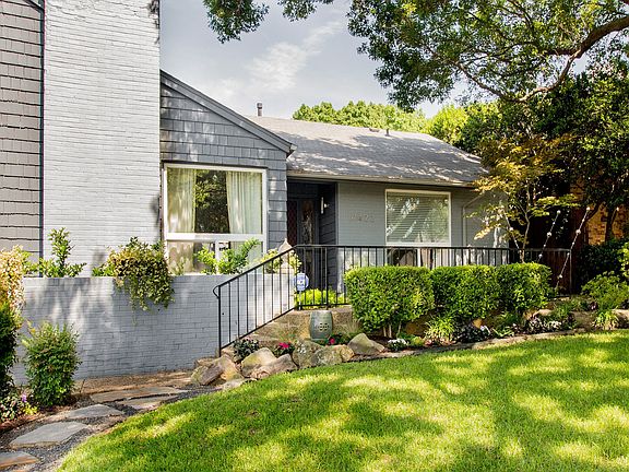 2nd image of 10422 Pagewood Dr