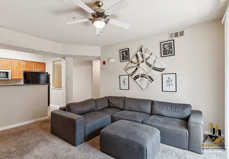 900 Moon Cir #922 — Photo 10
