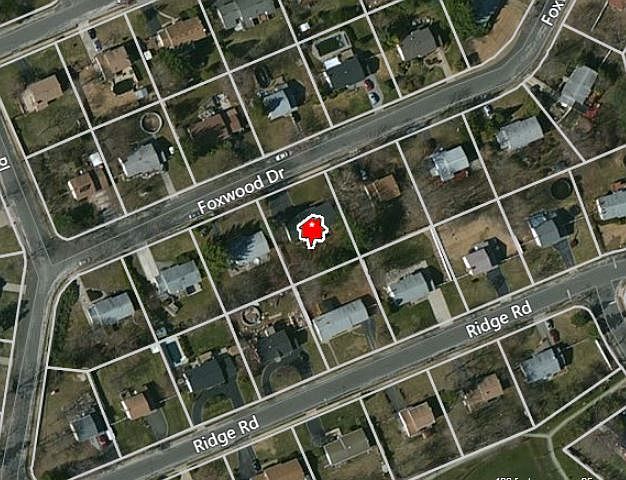 1st image of 33 Foxwood Dr