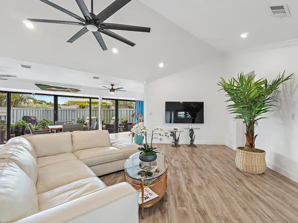1127 E Seminole Avenue #24b, Jupiter, FL 33477