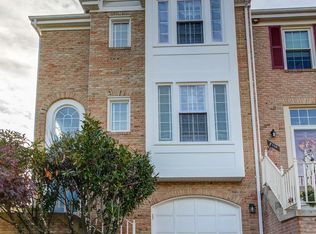 5118 Woodford Dr, Centreville, VA 20120