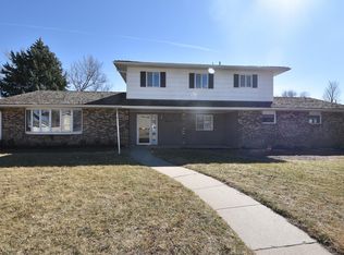 1203 E 34th St, Kearney, NE 68847
