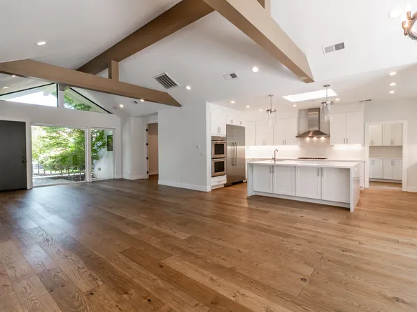 1452 Fallen Leaf Ln, Los Altos, CA 94024