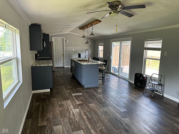 4th image of 4466 Buffalo Ln
