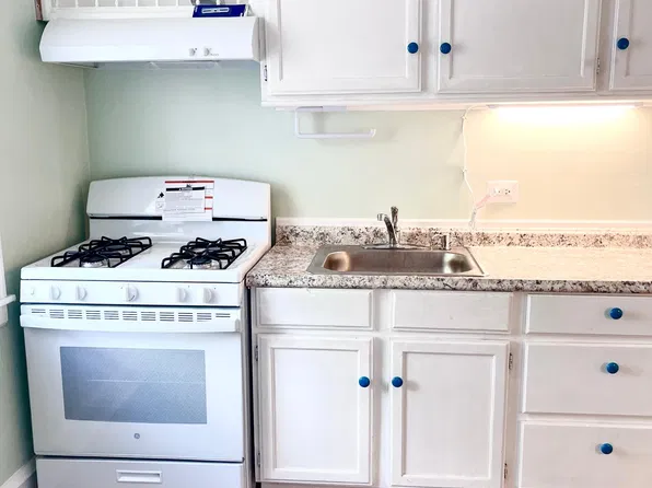 3316 W Addison St Unit 1, Chicago, IL 60618