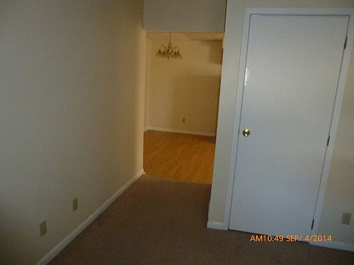 3rd image of 3917 Pleasant Ave APT 4