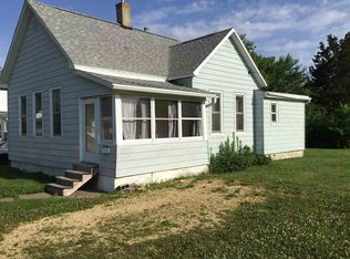 332 2nd Ave N, Clinton, IA 52732