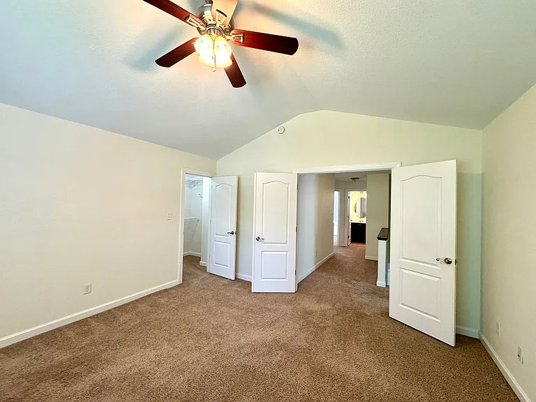 113 Crocker St — Photo 24