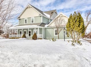N52W17314 Hidden Ln, Menomonee Falls, WI 53051