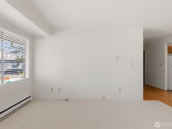 5th image of 3024 NE 143rd Street #301