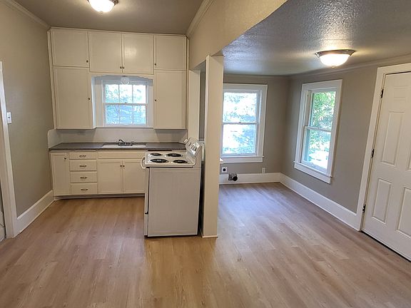 5th image of 908 W Sears St #908