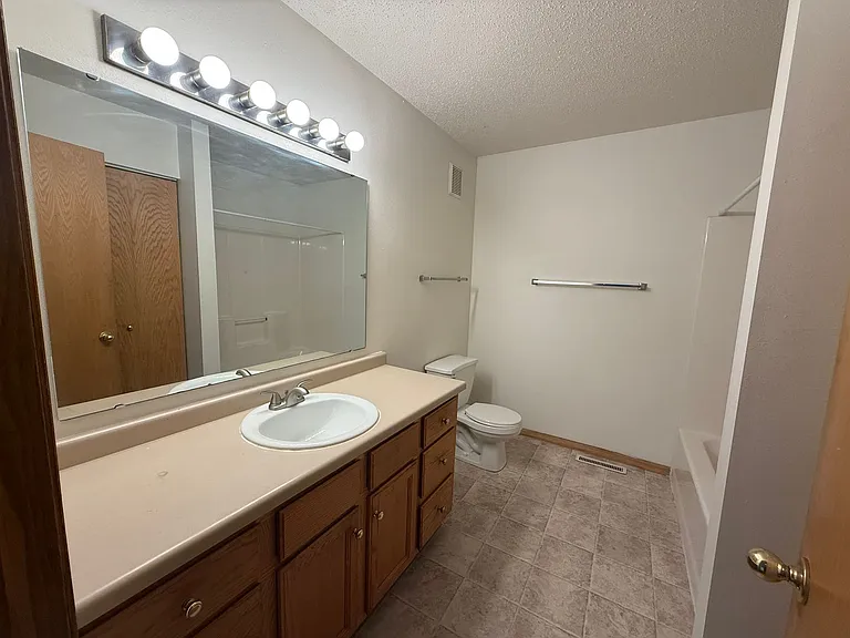 1200 Belsly Blvd — Photo 38