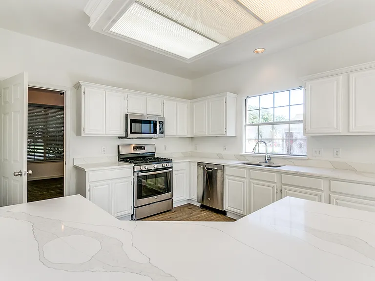 1925 Sunrise Trl — Photo 15