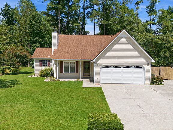 2nd image of 108 Borgo Court