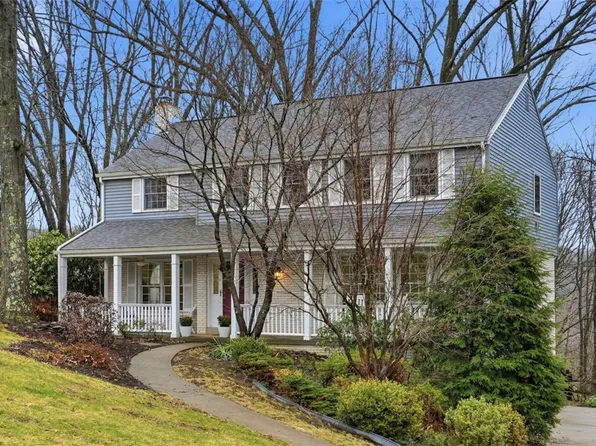 2554 Glenwood Dr, Wexford, PA 15090