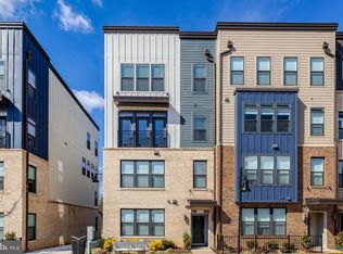 1694 Bandit Loop Unit 17B, Reston, VA 20190