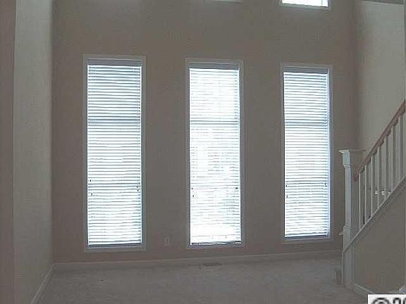 5th image of 144 Market Place Ave #144