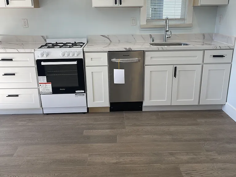 1251 Burnett St #1251 — Photo 9
