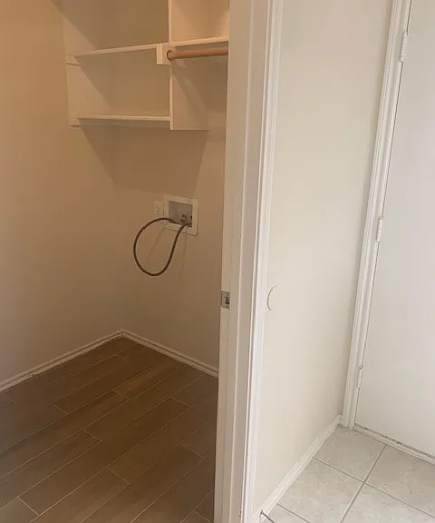 716 Mistymoor Ln — Photo 6