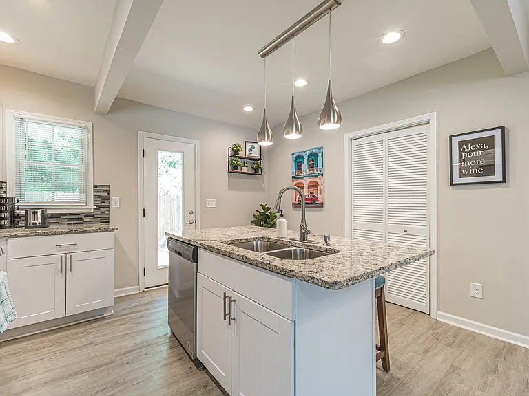 2390 Brackett Rd SW — Photo 24