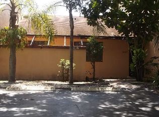 1607 NW 96th Ave, Pembroke Pines, FL 33024