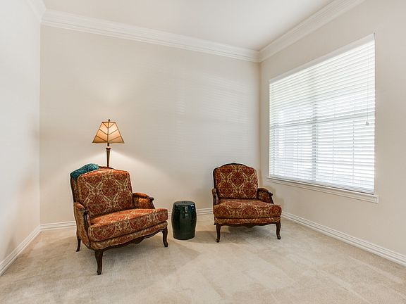 5th image of 4417 Kelly Dr