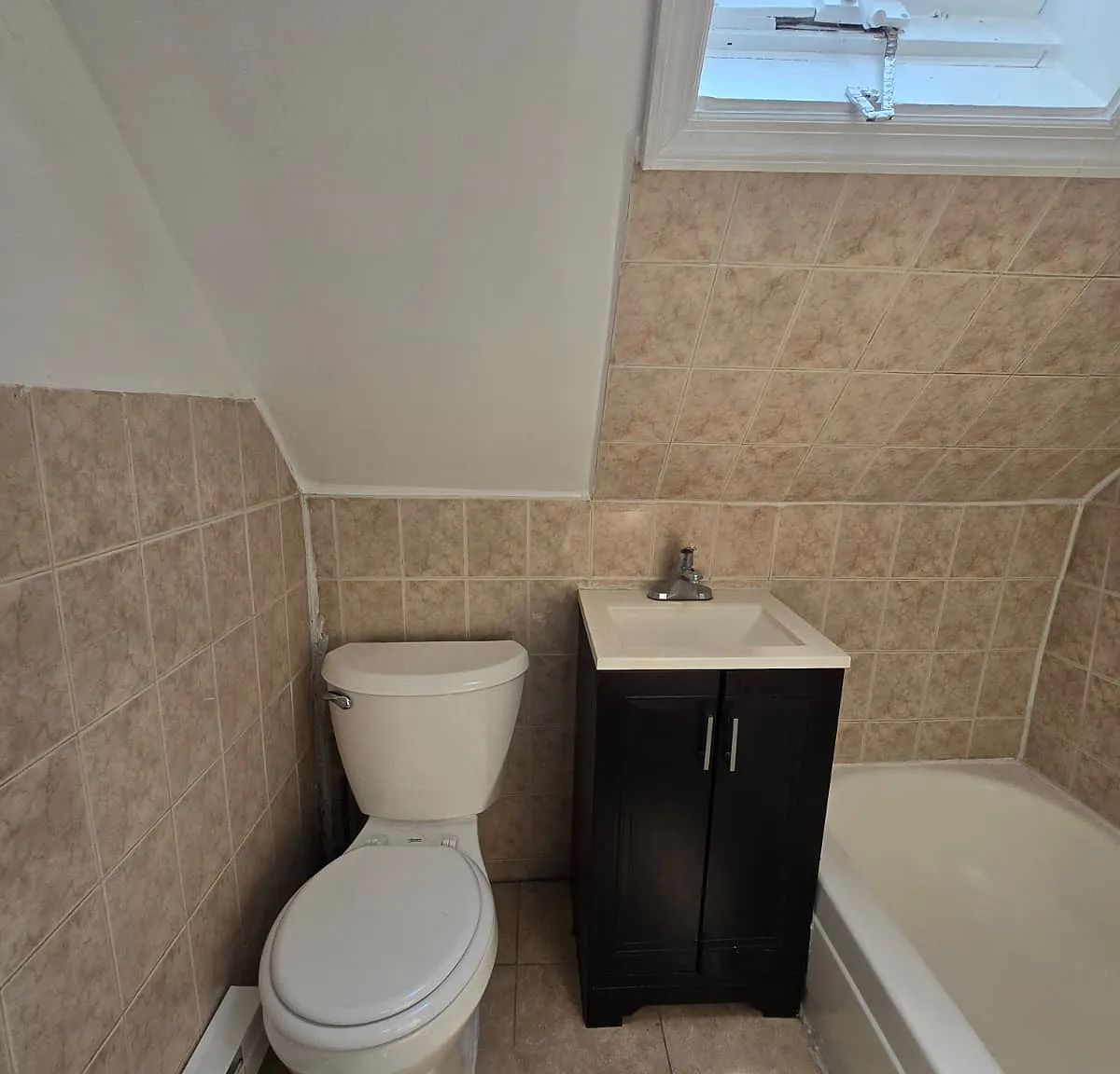 1 bed, $1,300 — Photo 4