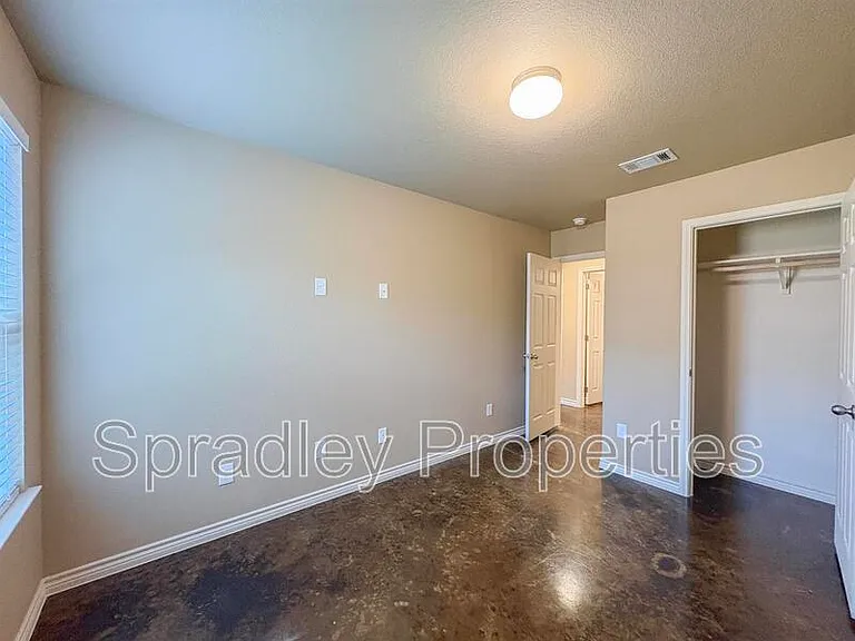 912B Mason Dr — Photo 9