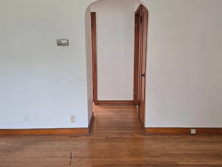 5515-5519 W Martin Dr — Photo 10