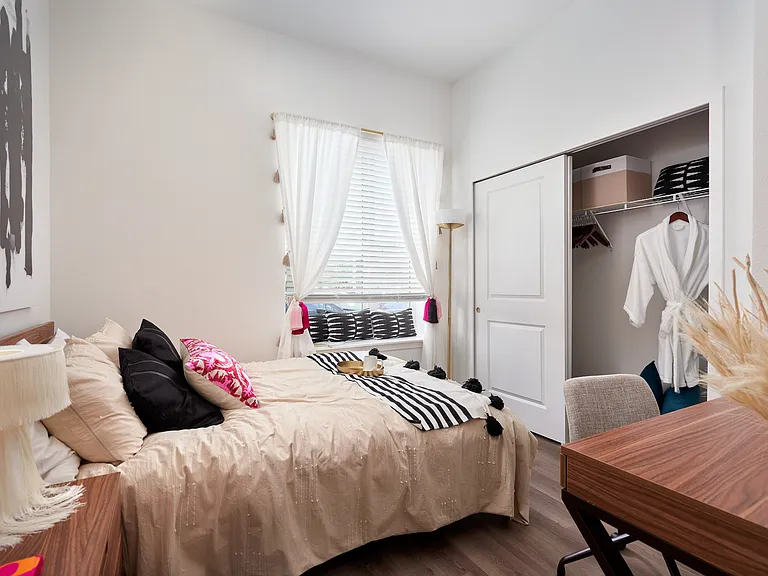 B1 Bedroom