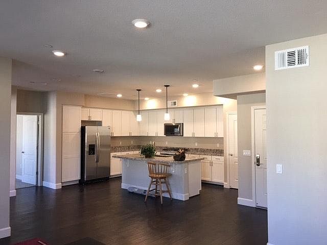 1st image of 1140 Karby Ter Unit 304