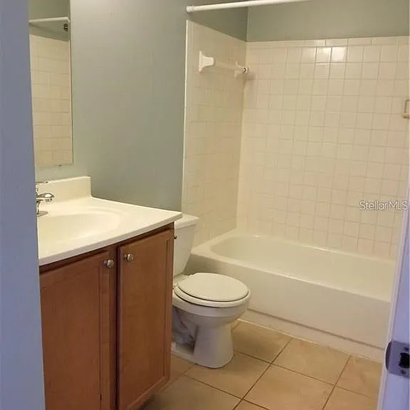803 Lake Haven Sq #202 — Photo 8