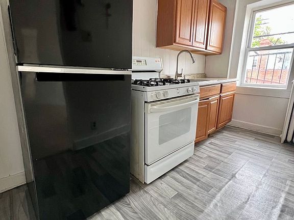 5th image of 1001 Clifton Ave #2F