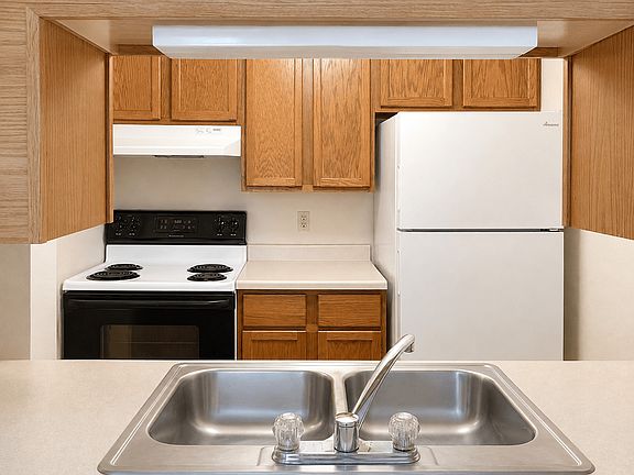 5th image of 1002 Pearl Ave
